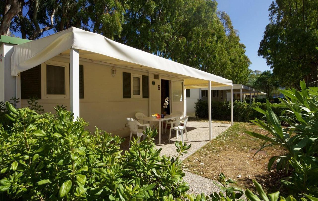 Centro Vacanze Isuledda Cannigione Exteriör bild
