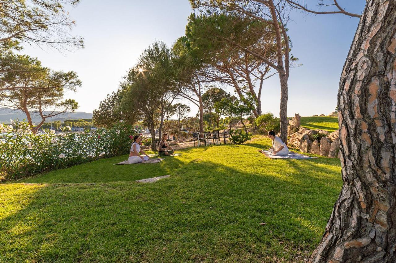 Centro Vacanze Isuledda Cannigione Exteriör bild