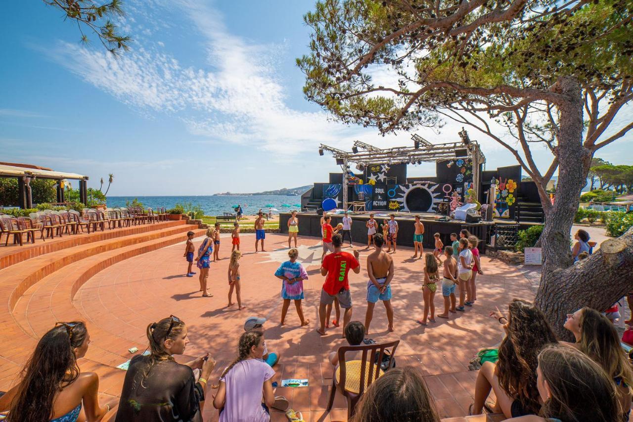 Centro Vacanze Isuledda Cannigione Exteriör bild